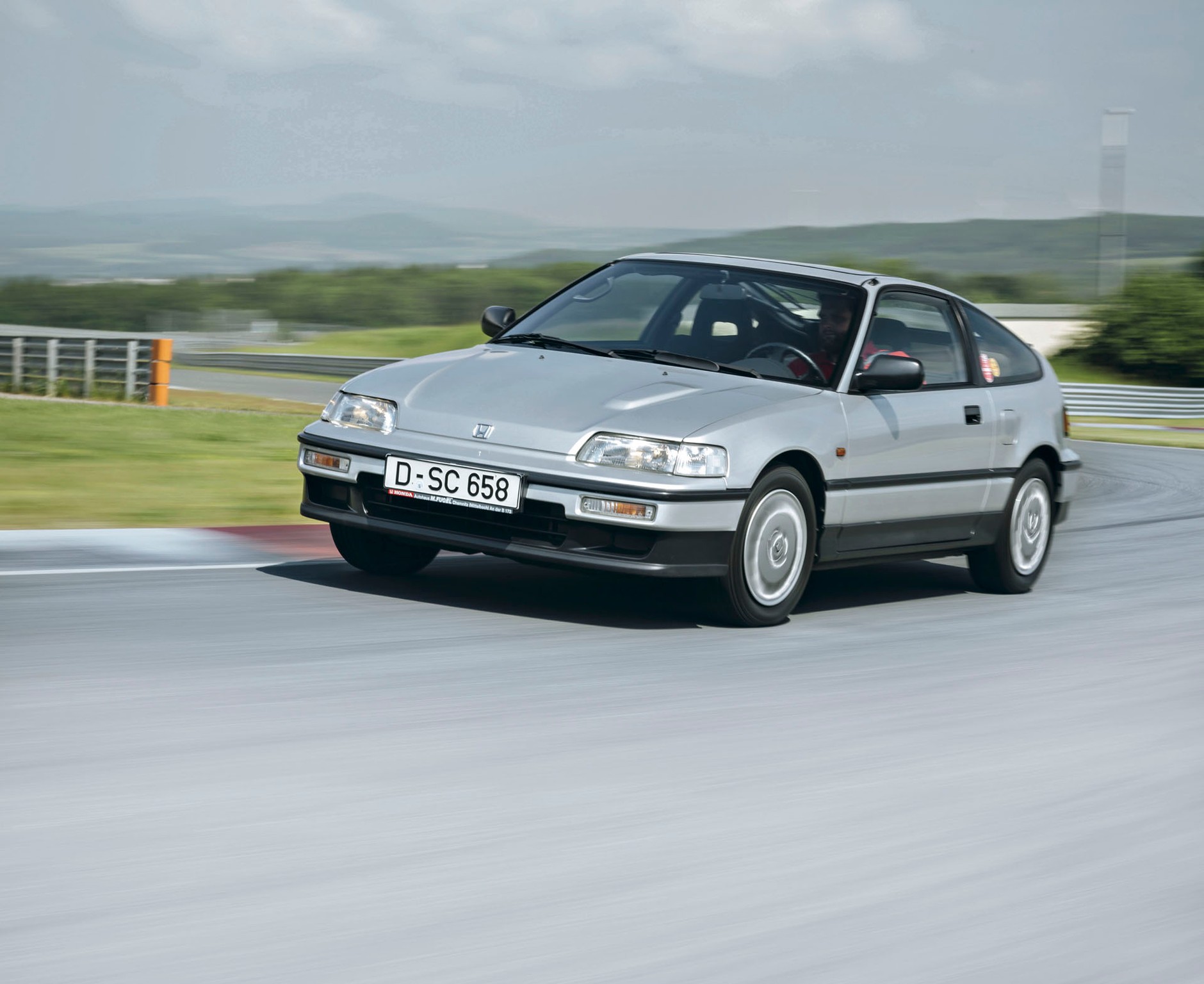 Honda CRX 1.6 16V - klasyk dla utalentowanych kierowców