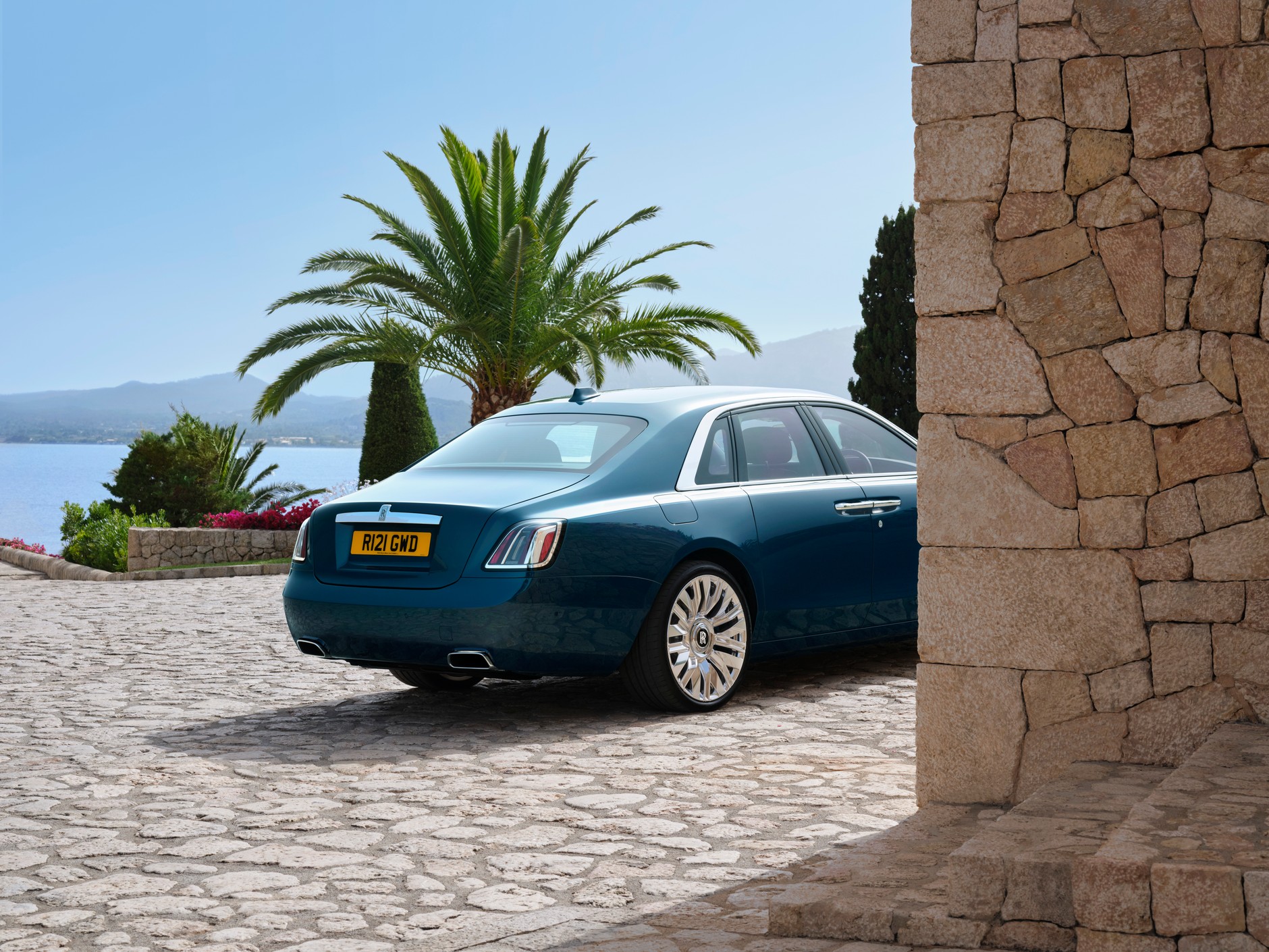 Rolls-Royce Ghost II (2025)