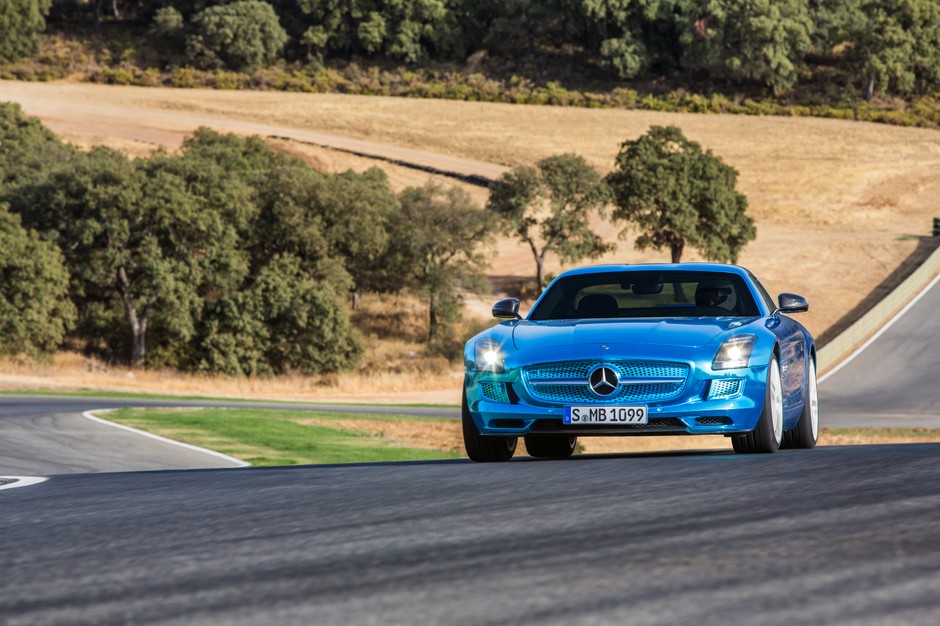 Genewa 2013: Mercedes SLS AMG pod napięciem