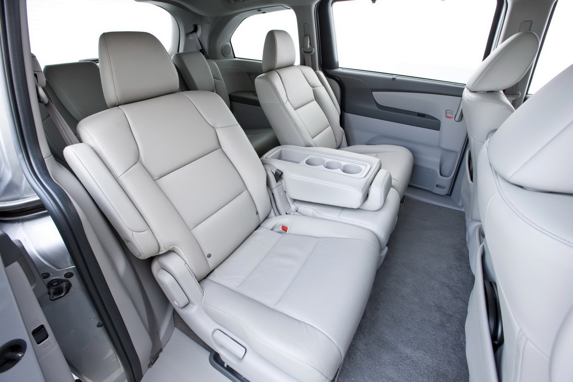 Odnowiona Honda Odyssey w roku modelowym 2011