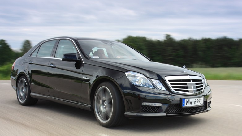 Rekordowy drift Mercedesem