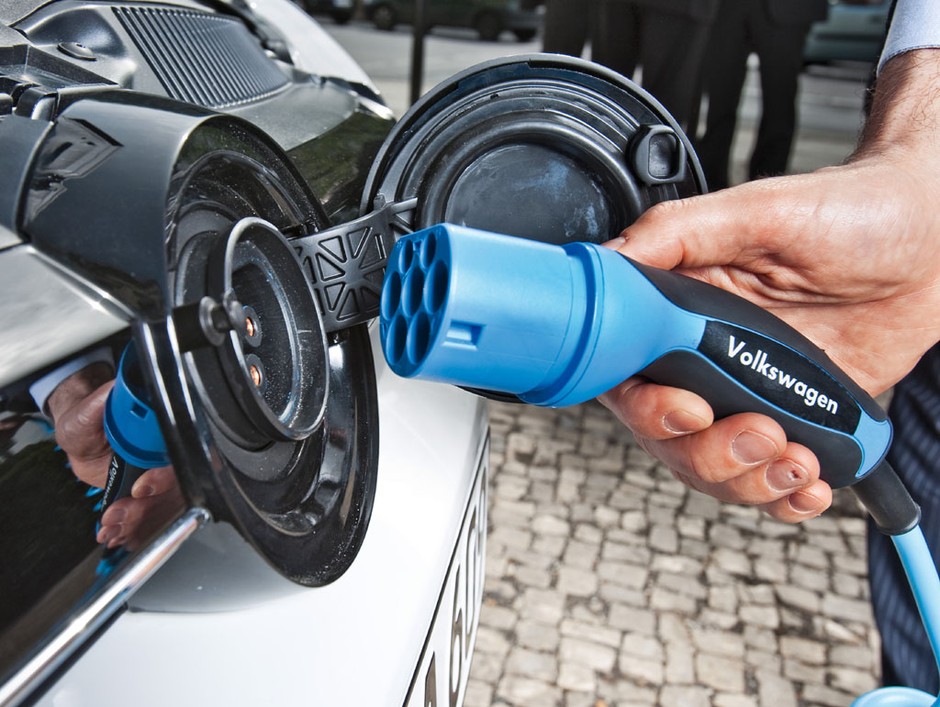 VW Golf Blue-e-motion: Na prąd, ale nadal Golf!