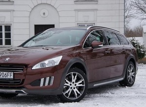 Peugeot 508 RXH: scout po francusku