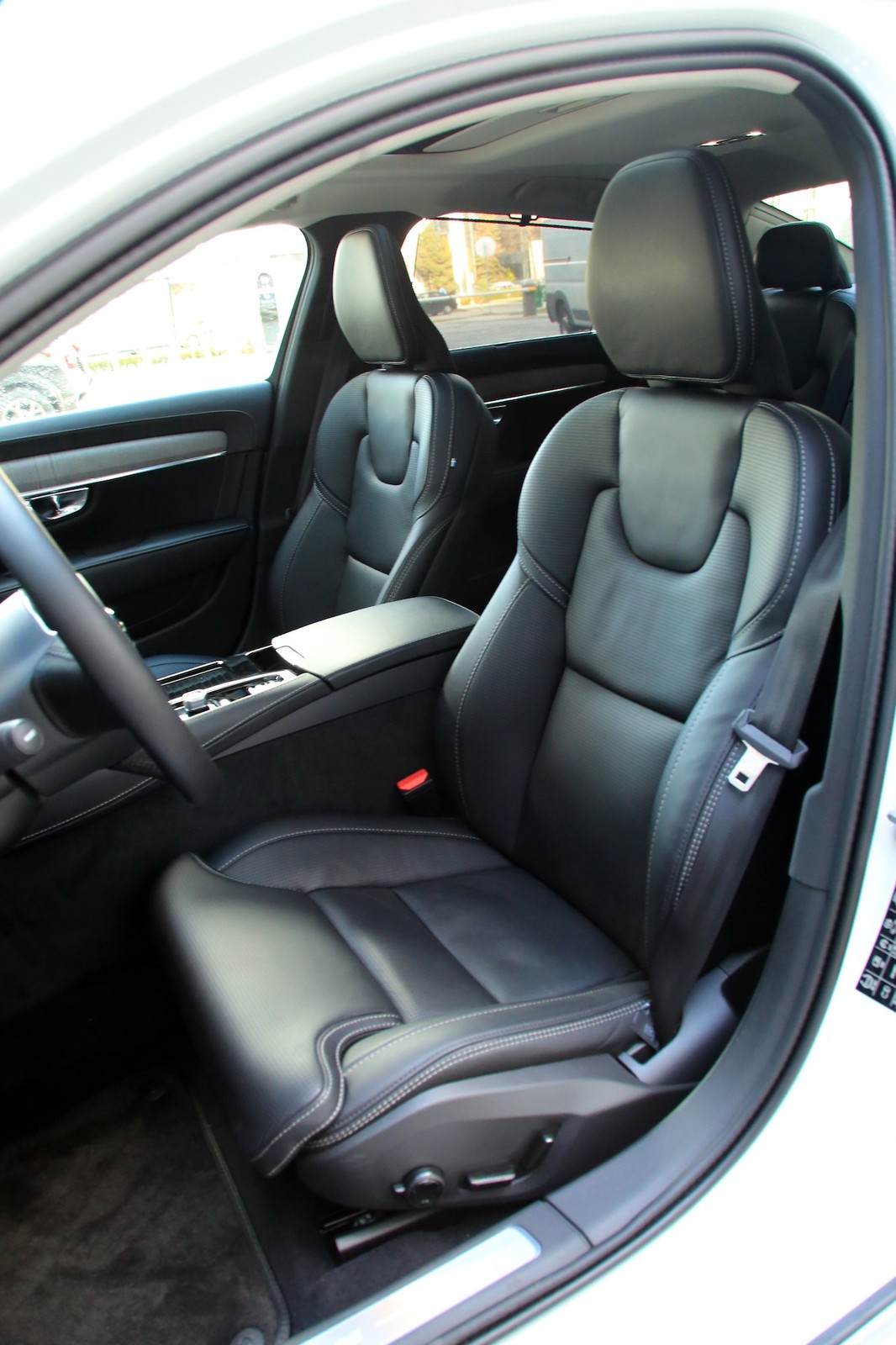 Volvo S90 Recharge T8 AWD