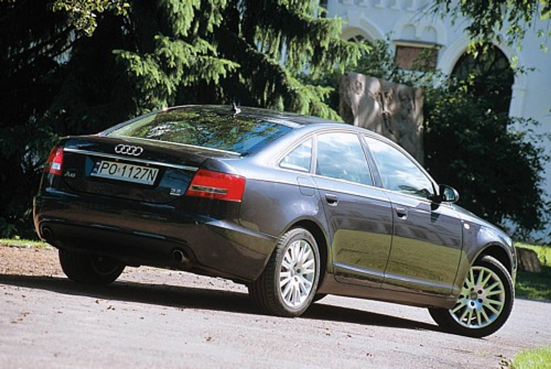 Audi A6 3.2 24V FSI quattro - Niełatwe do krytyki