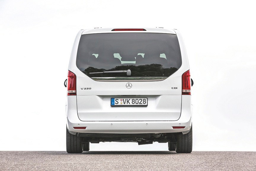 Mercedes klasy V i VW T5 Multivan