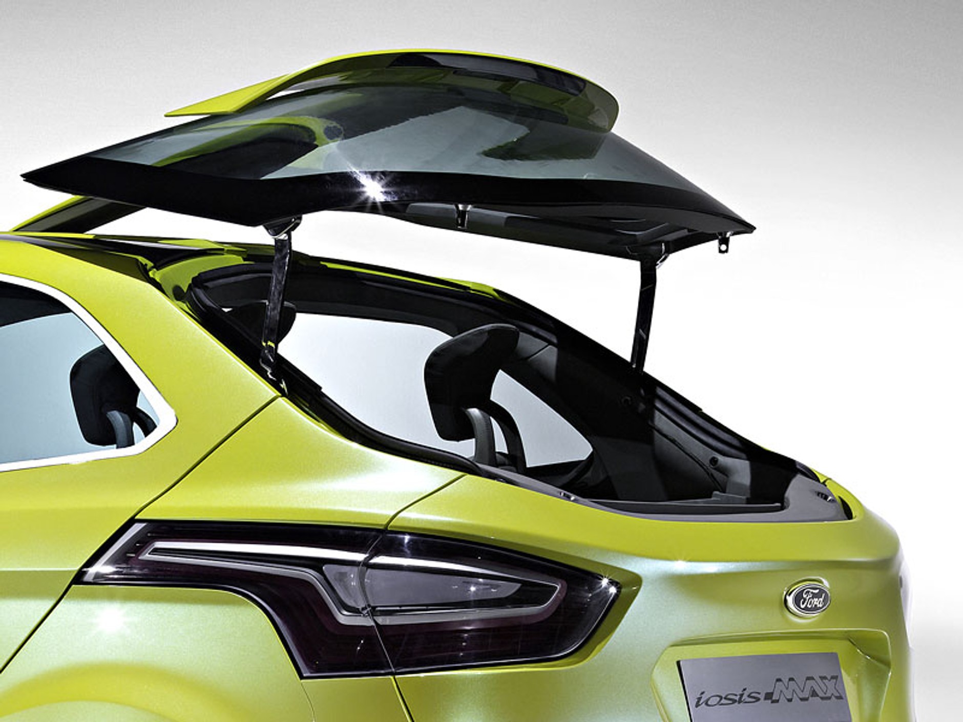 Ford w 2010: nowy Focus będzie produkowany w Saarlouis, C-Max w Walencji