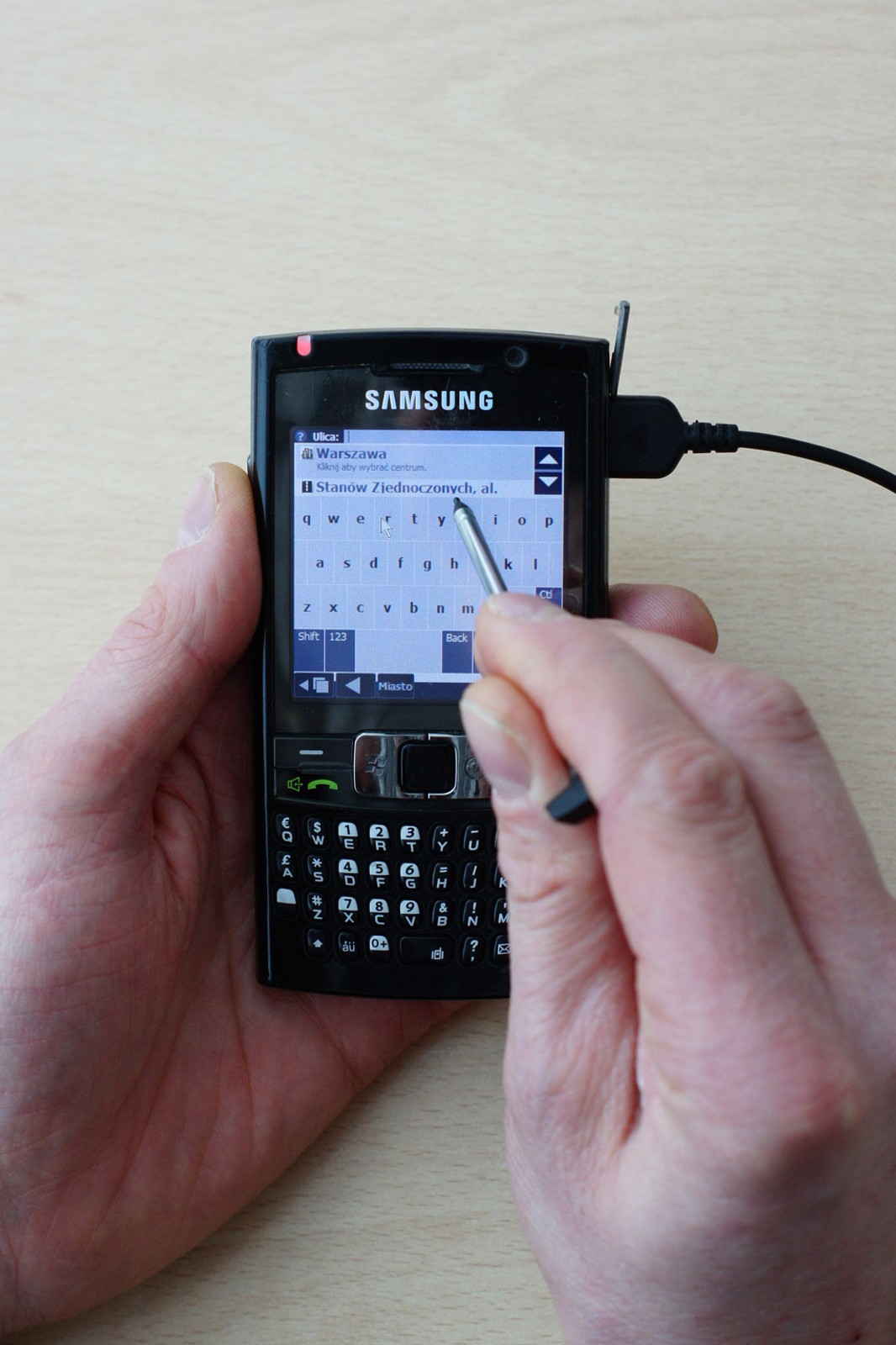 Nawigacja w telefonie? Sprawdziliśmy, która jest najlepsza