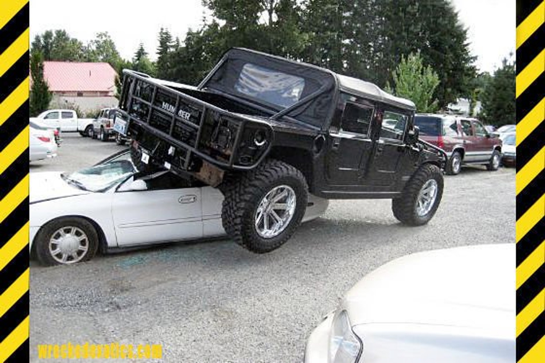 Najdziwniejsze wypadki dziwnych samochodów.