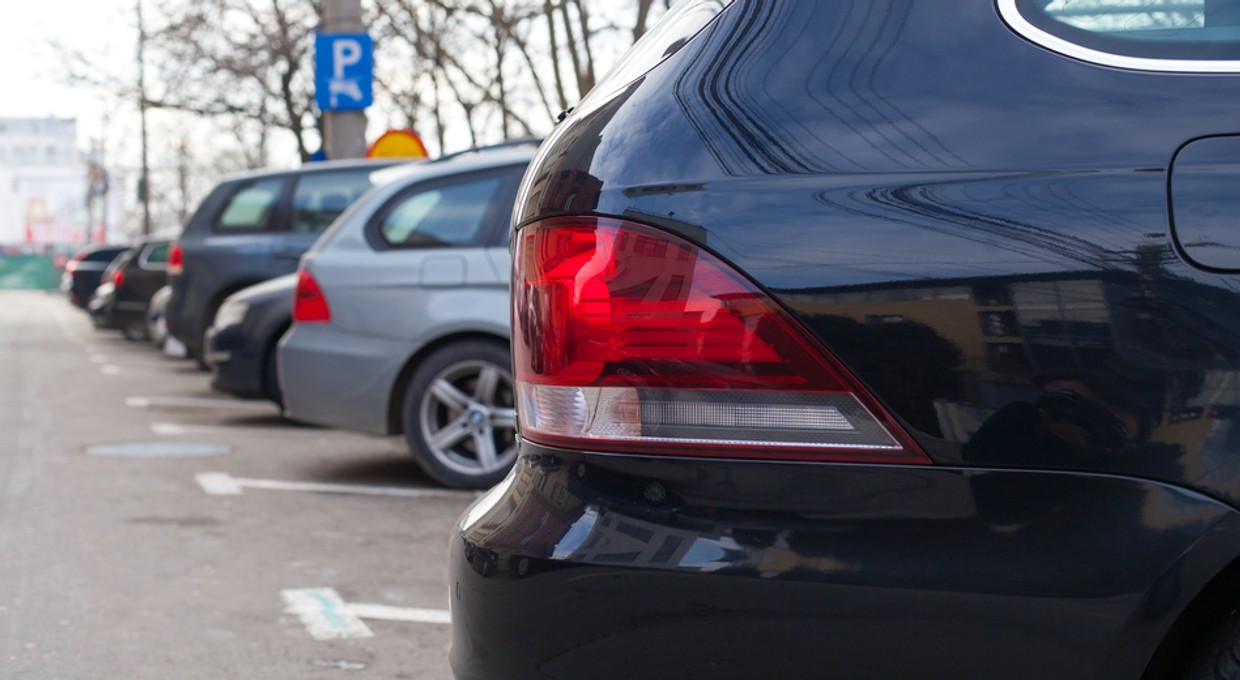 Tańsze parkowanie w strefie tylko dla wybranych mieszkańców? Zapadł wyrok