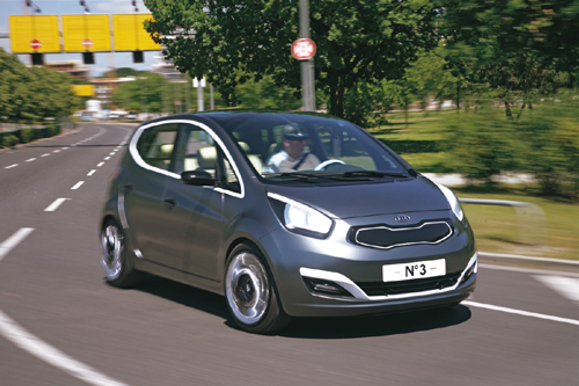 Kia No3: Nowy minivan już prawie oficjalnie