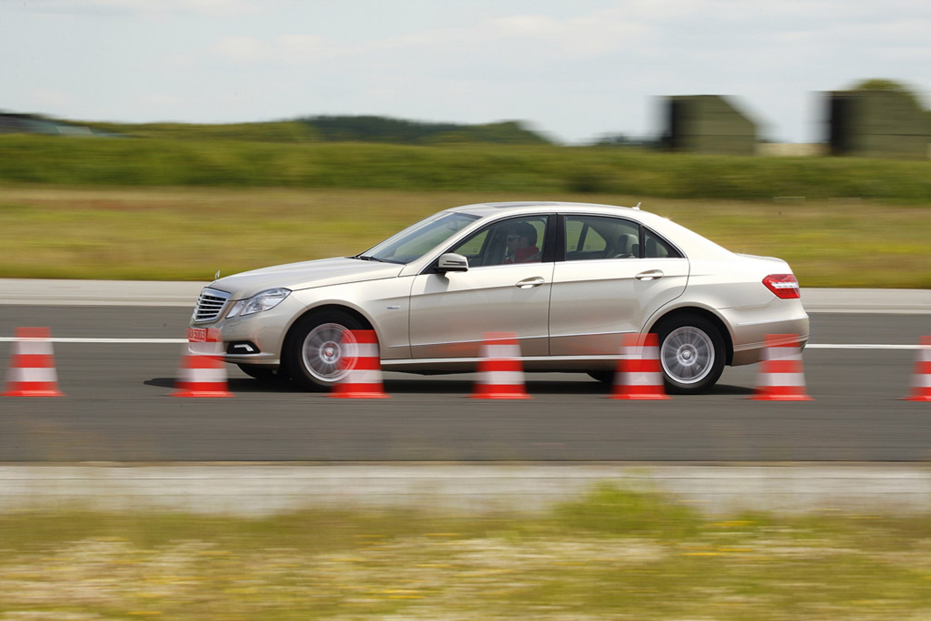 Poznaj samochody o najwyższej i najniższej mocy