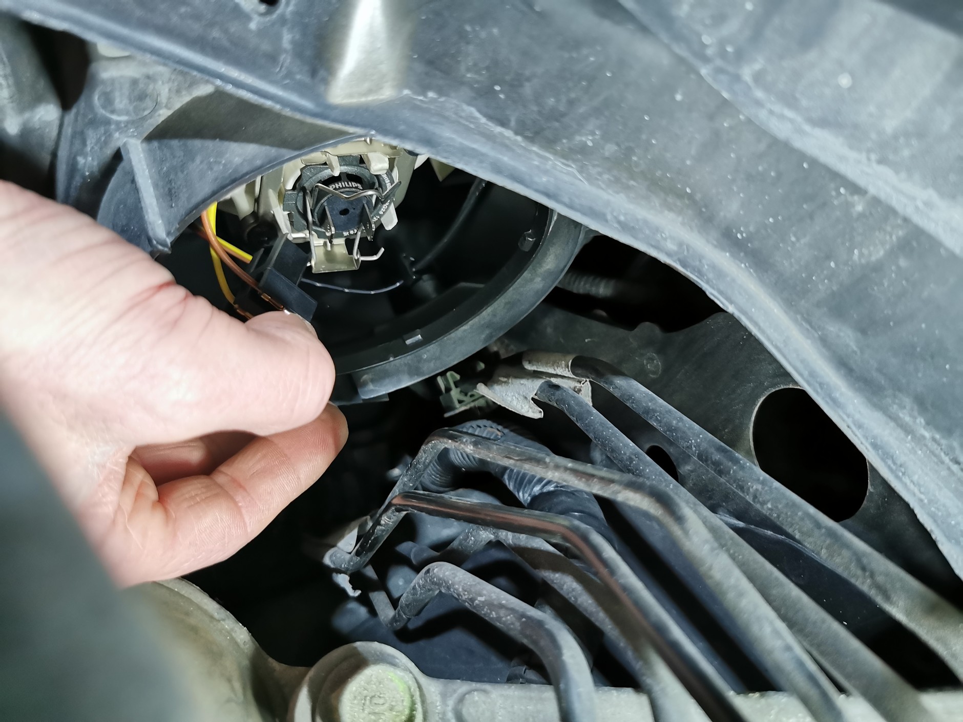 Podłączamy kostkę zasilającą – gotowe