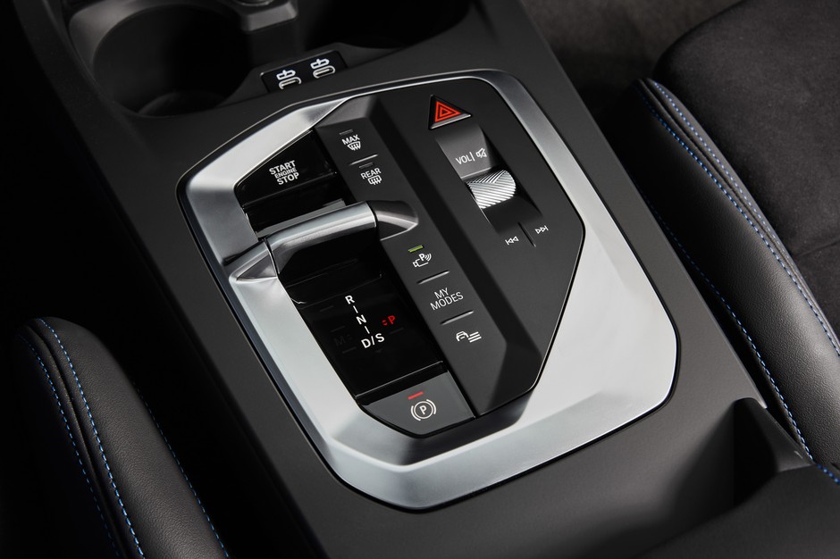 2024 BMW Serii 1