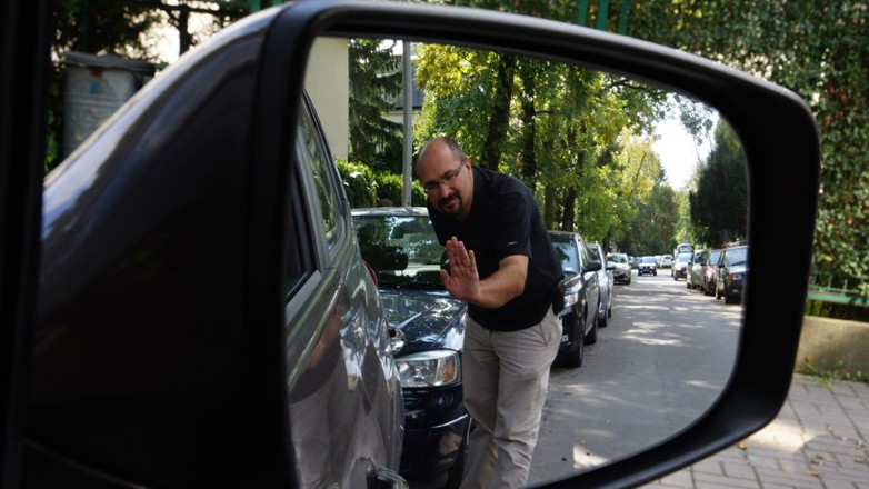 Czy warto zamontować czujniki parkowania? To jest tańsze niż myślisz!