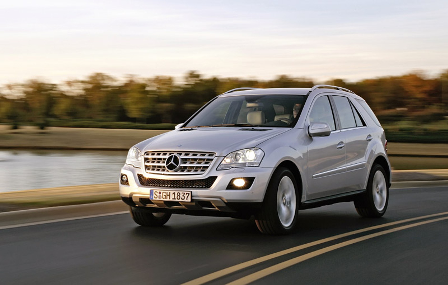 Mercedes-Benz M: facelifting stuttgarckiego SUV-a