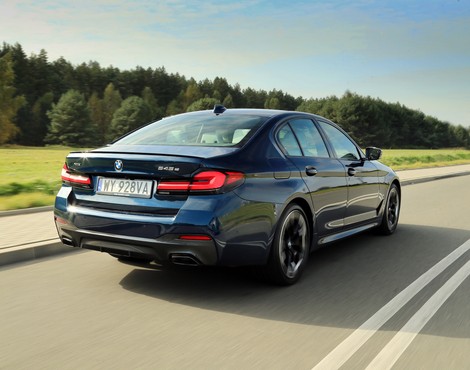 BMW 545e xDrive (2021, G30 LCI)