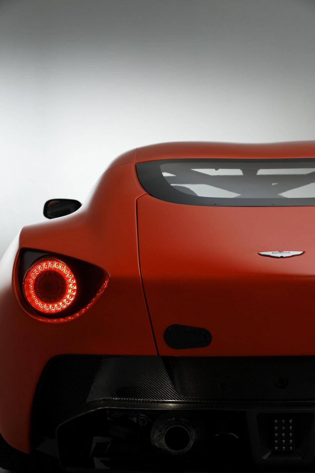 Aston Martin V12 Zagato trafi do produkcji