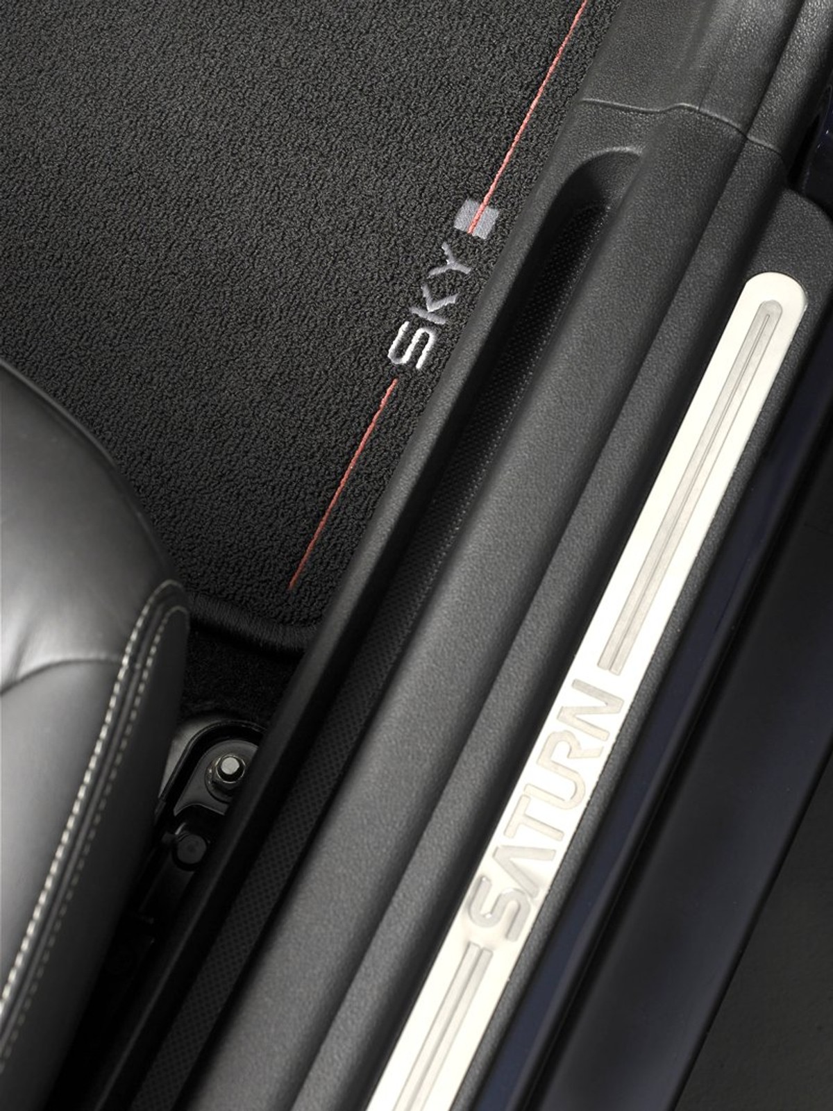 Pontiac Solstice i Saturn Sky: koniec wiatru we włosach (fotogaleria)