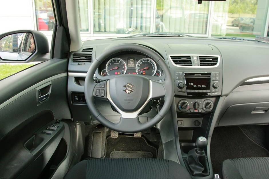 Suzuki Swift 1.2 Premium: Stylistyczne deja vu