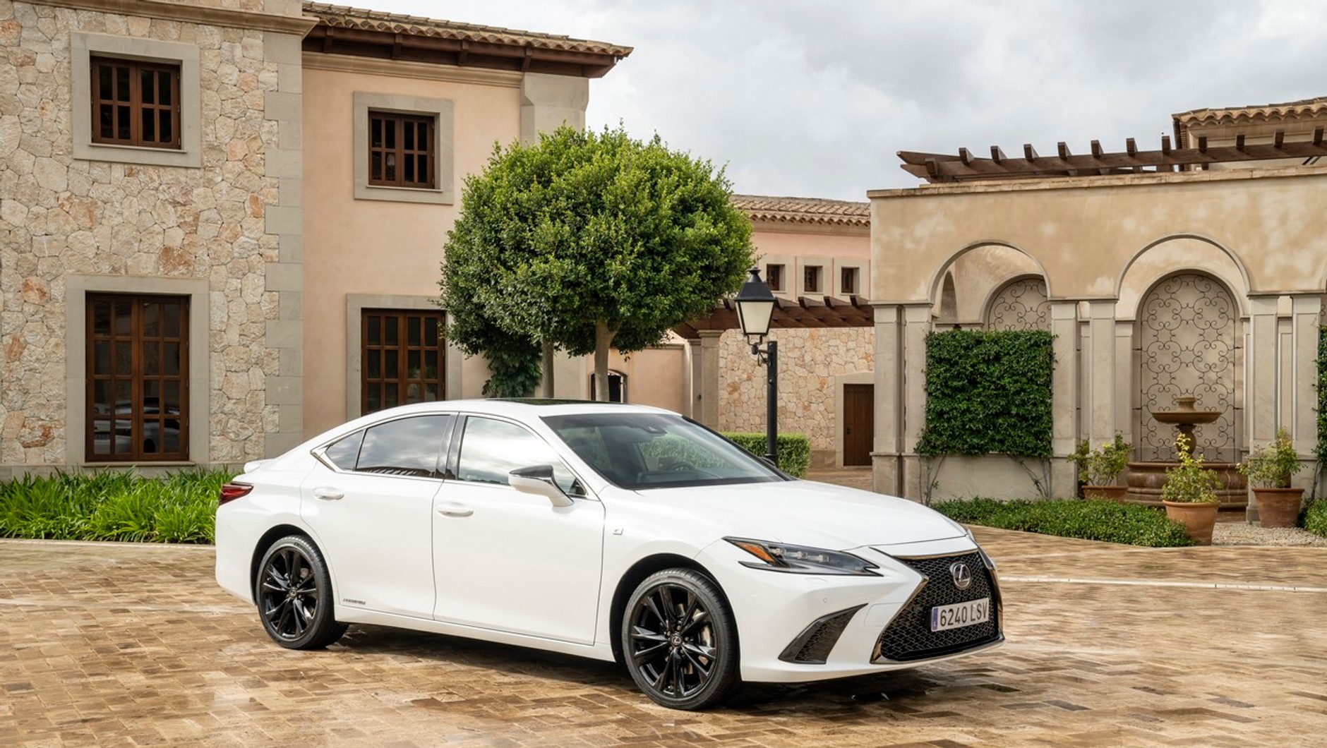 Lexus ES 300h