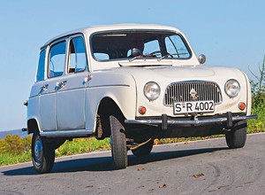 Renault R4 - klasyk, który wyprzedził Golfa