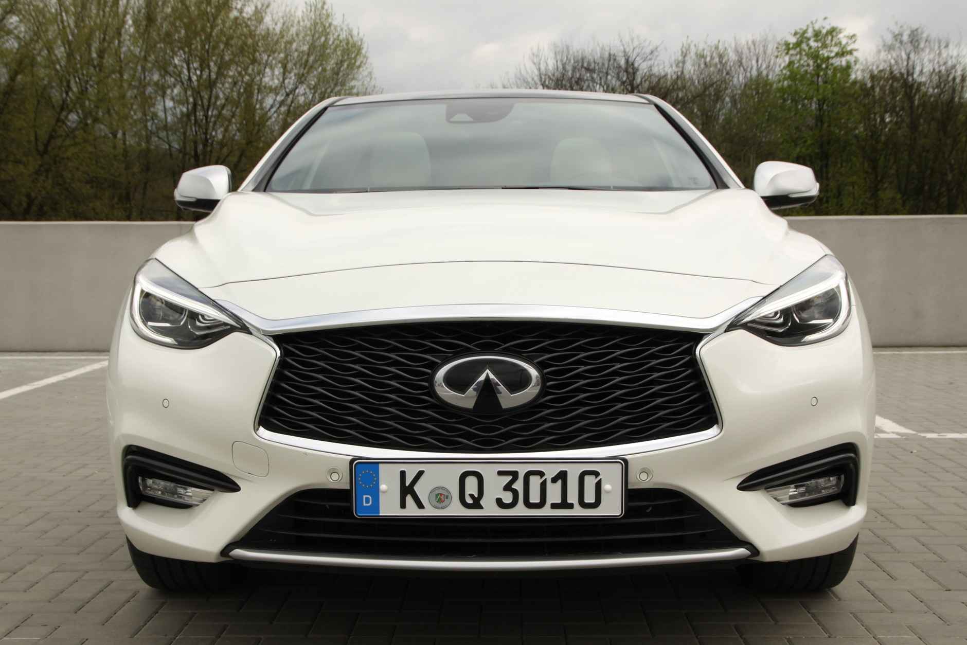 Infiniti Q30 2.2d DCT AWD