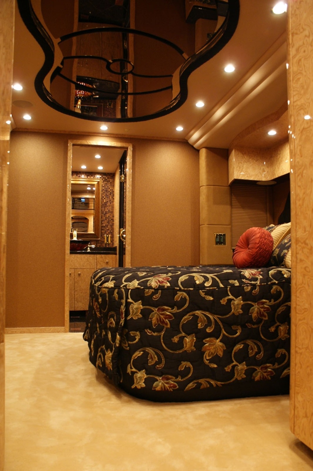 Obrzydliwie luksusowe posiadłości na kołach