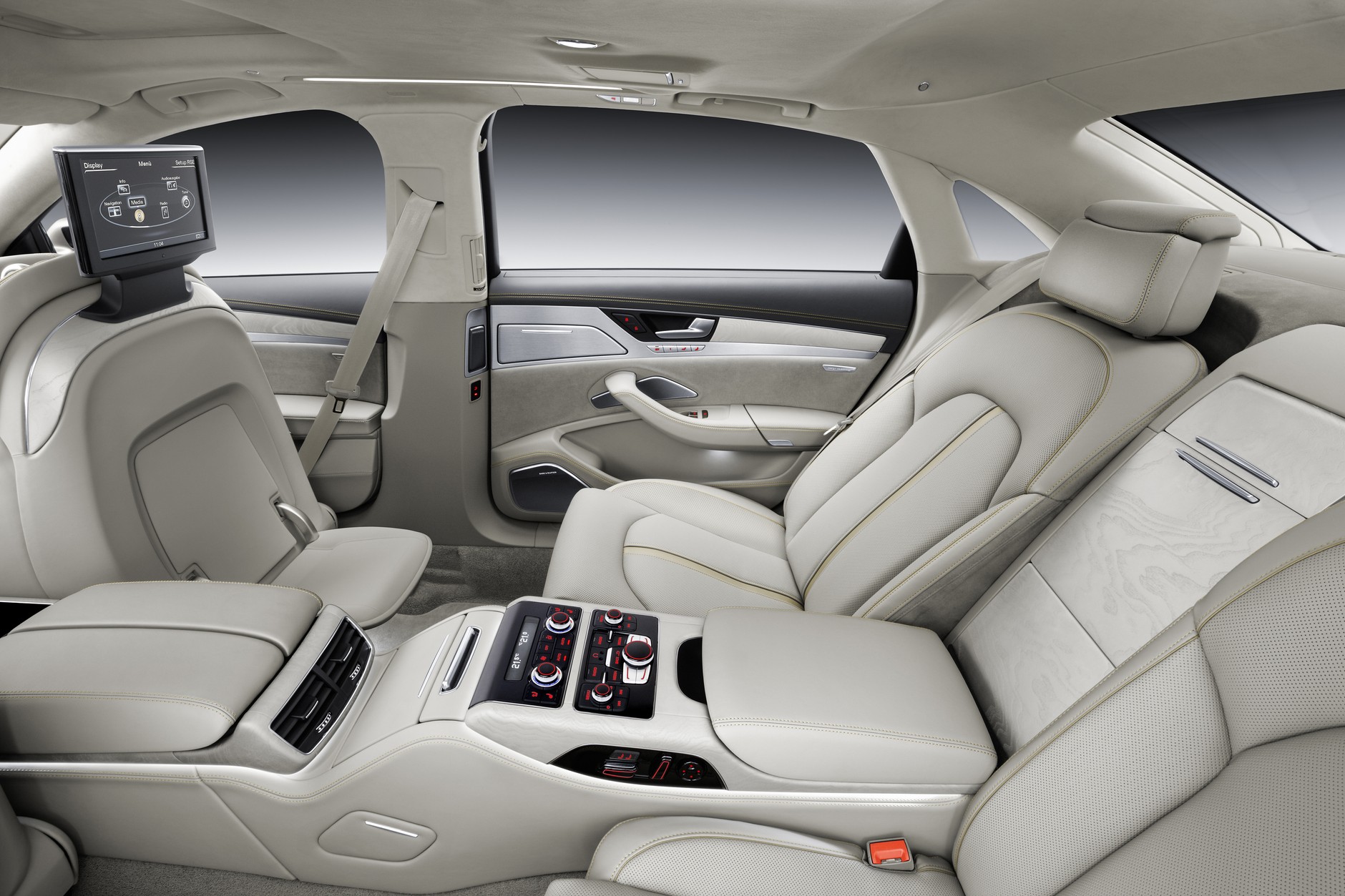 Audi A8 L W12