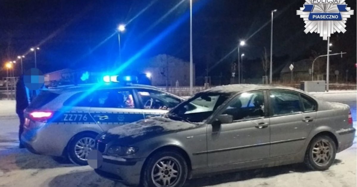 Policja ukarała trzech młodych kierowców za spowodowanie zagrożenia poza drogą publiczną