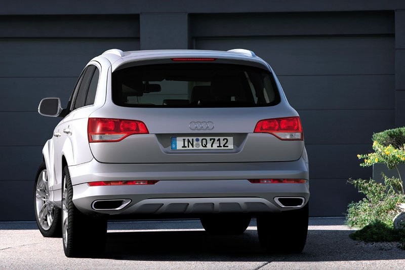 Audi Q7 V12 TDI (500 KM): z wyścigów Le Mans pod maskę Q7