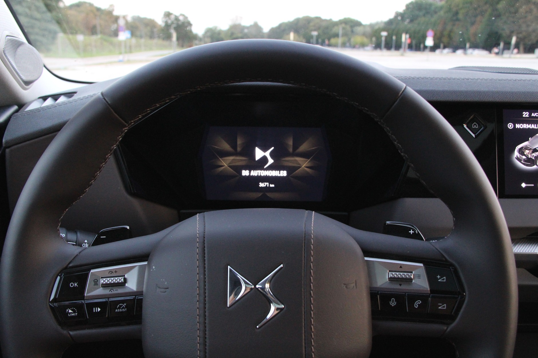 DS 4 PHEV Antoine De Saint Exupery