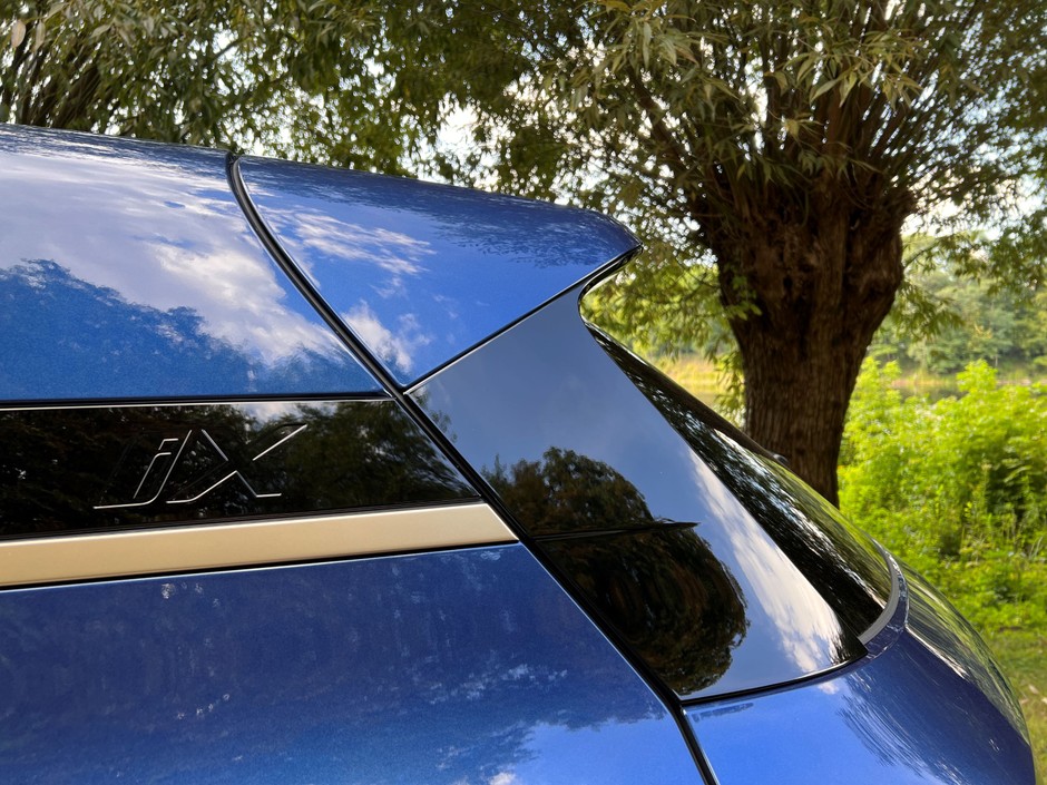 BMW iX M60