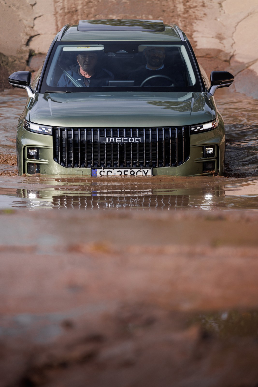 Jaecoo J7 na torze offroadowym