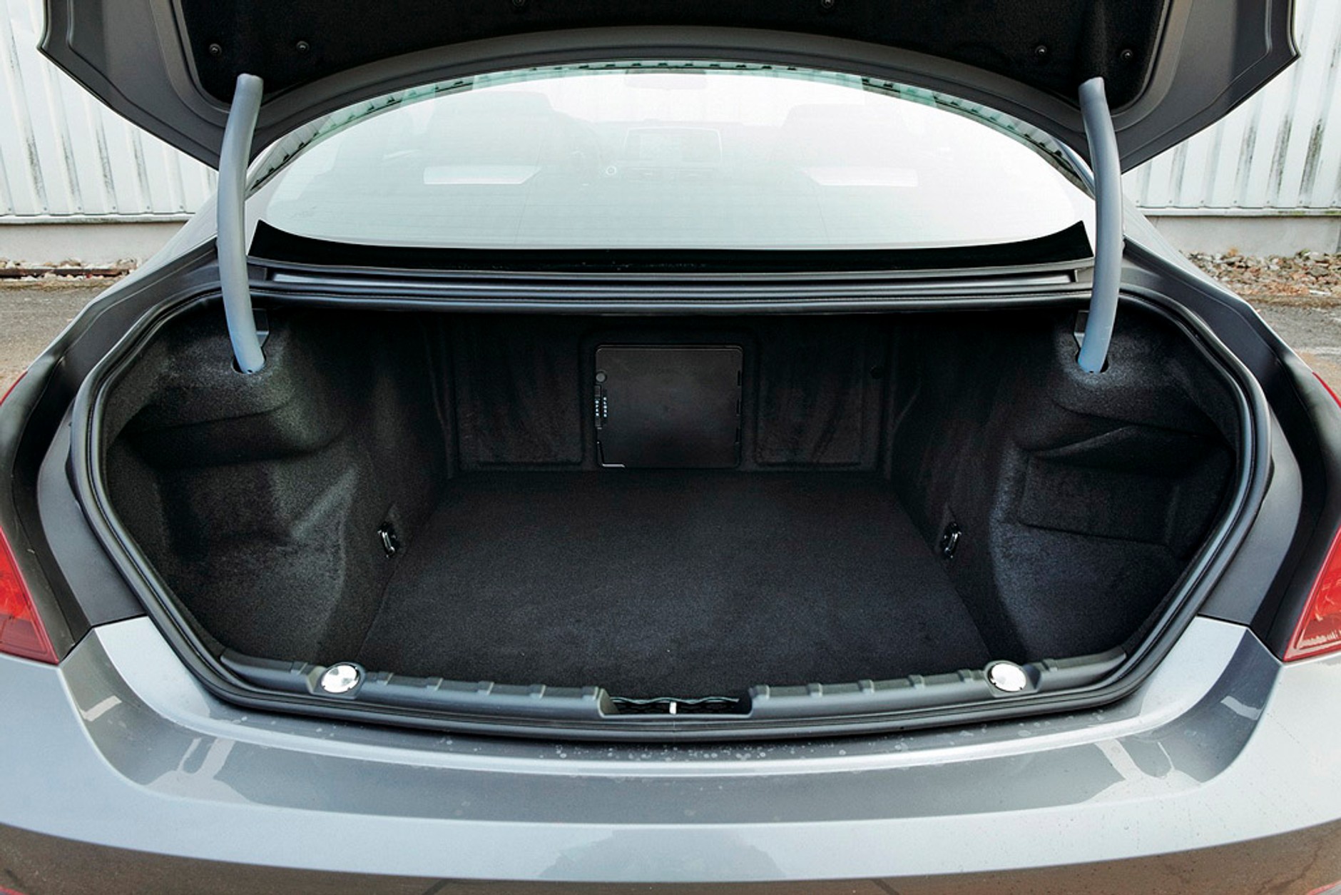 Chevrolet Camaro kontra BMW 650i i Porsche 911 Carrera S: mocne obiekty pożądania