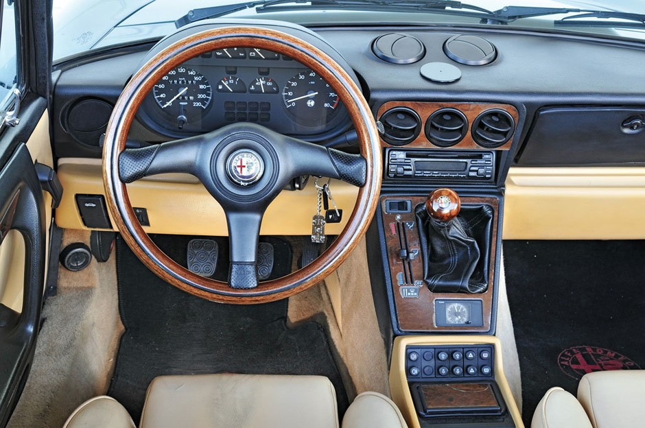 Alfa Romeo Spider