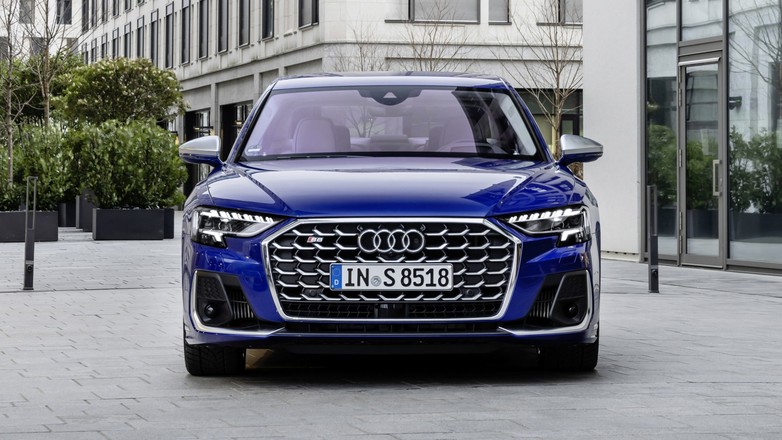 Audi A8 (4. generacja; wersja po modernizacji; wariant S8)