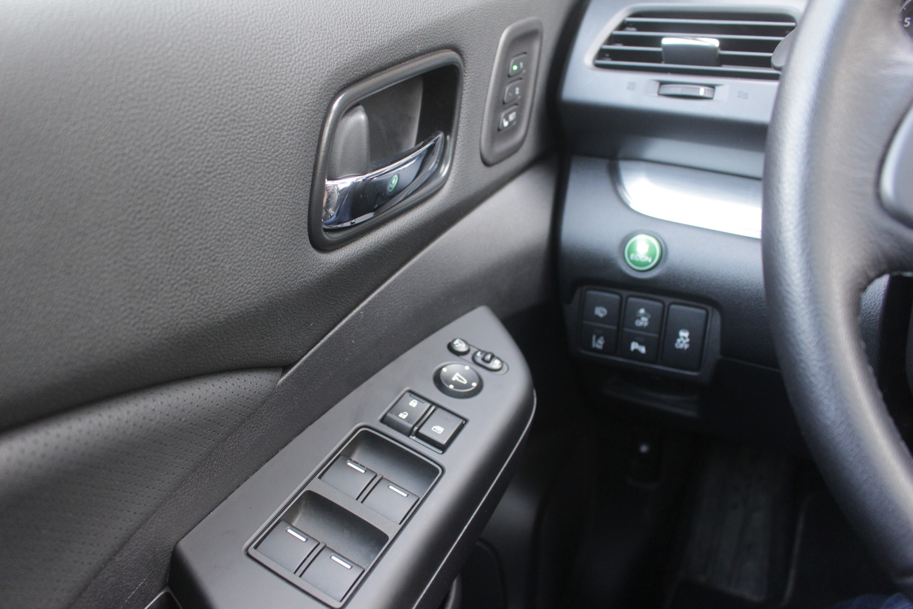 Honda CR-V 2.0 – jak stary, poczciwy kumpel | Test