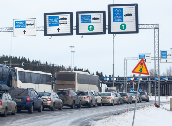 Rosjanie znaleźli sposób na sankcje. W ten sposób robią zakupy