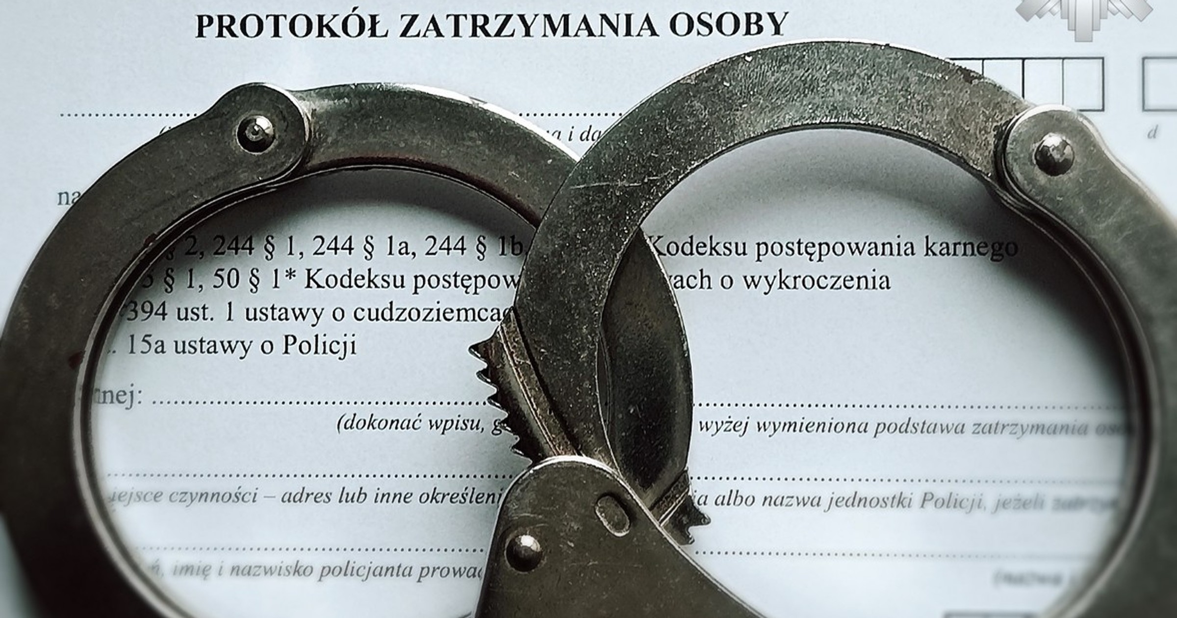 Nietrzeźwy kierowca z 5 sądowymi zakazami prowadzenia pojazdów zatrzymany w Kawęczynie