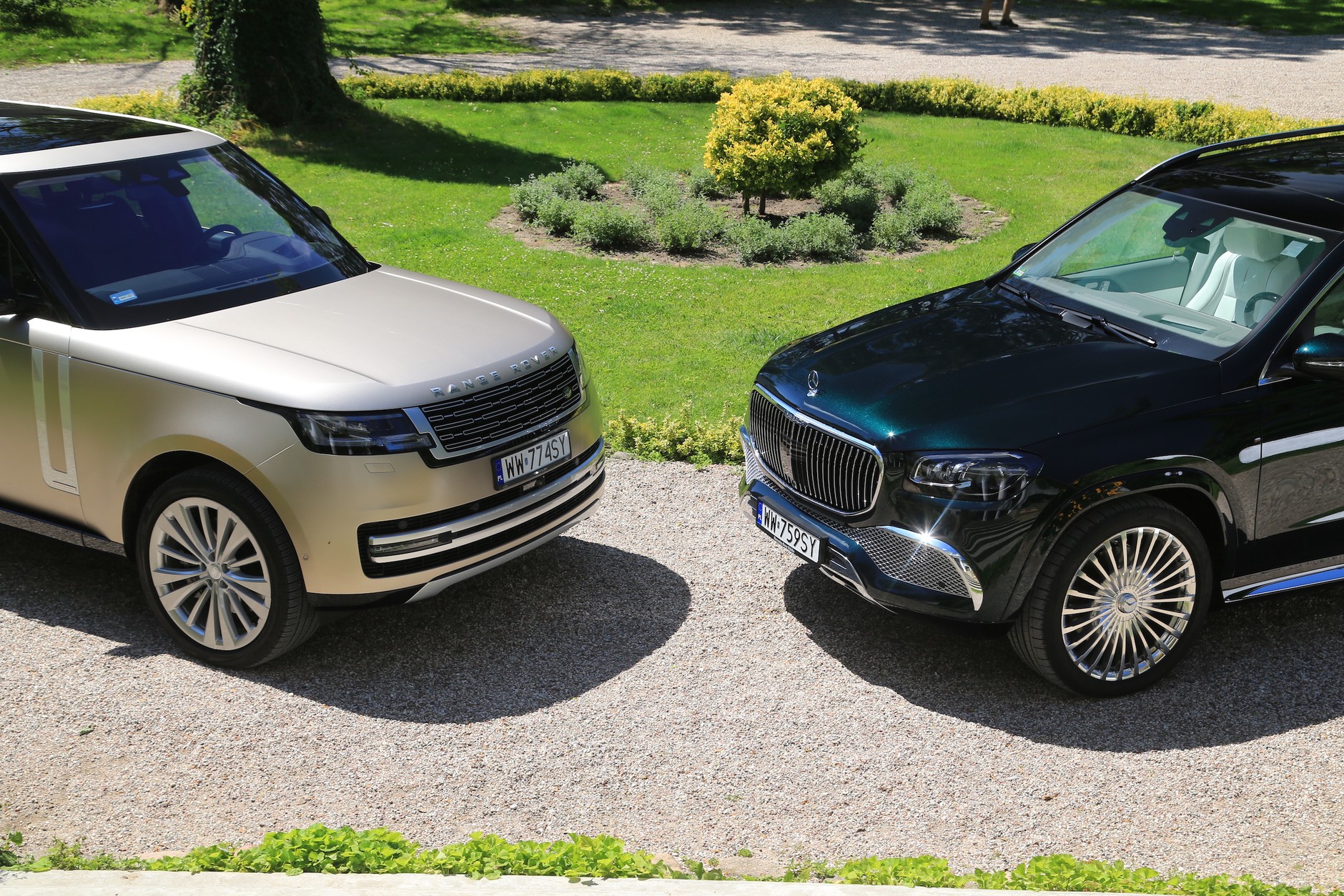 Range Rover LWB P530 First Edition i Mercedes-Maybach GLS 600