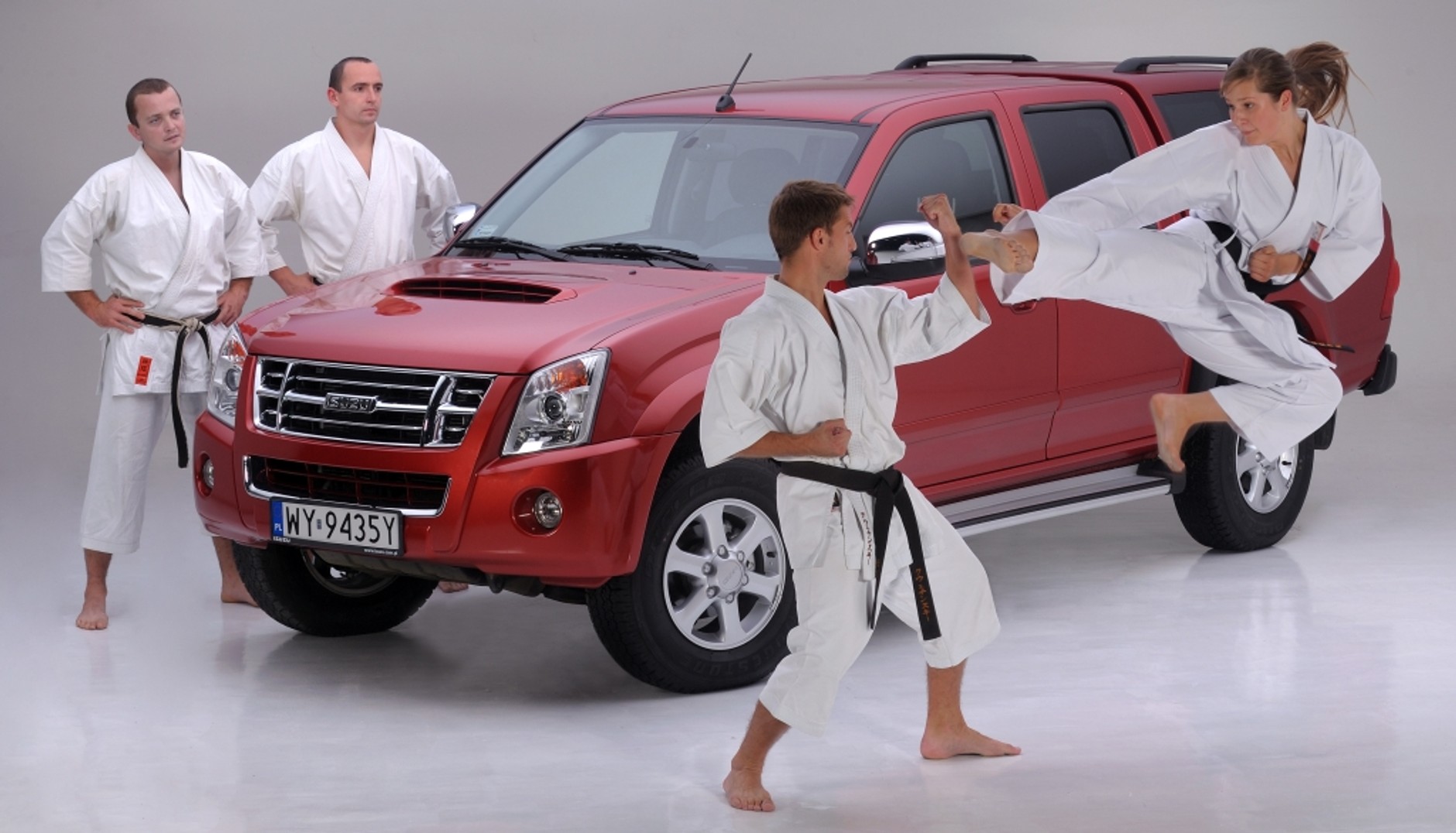 Isuzu dla karateków z Centrum Japońskich Sportów i Sztuk Walki "Dojo - Stara Wieś"