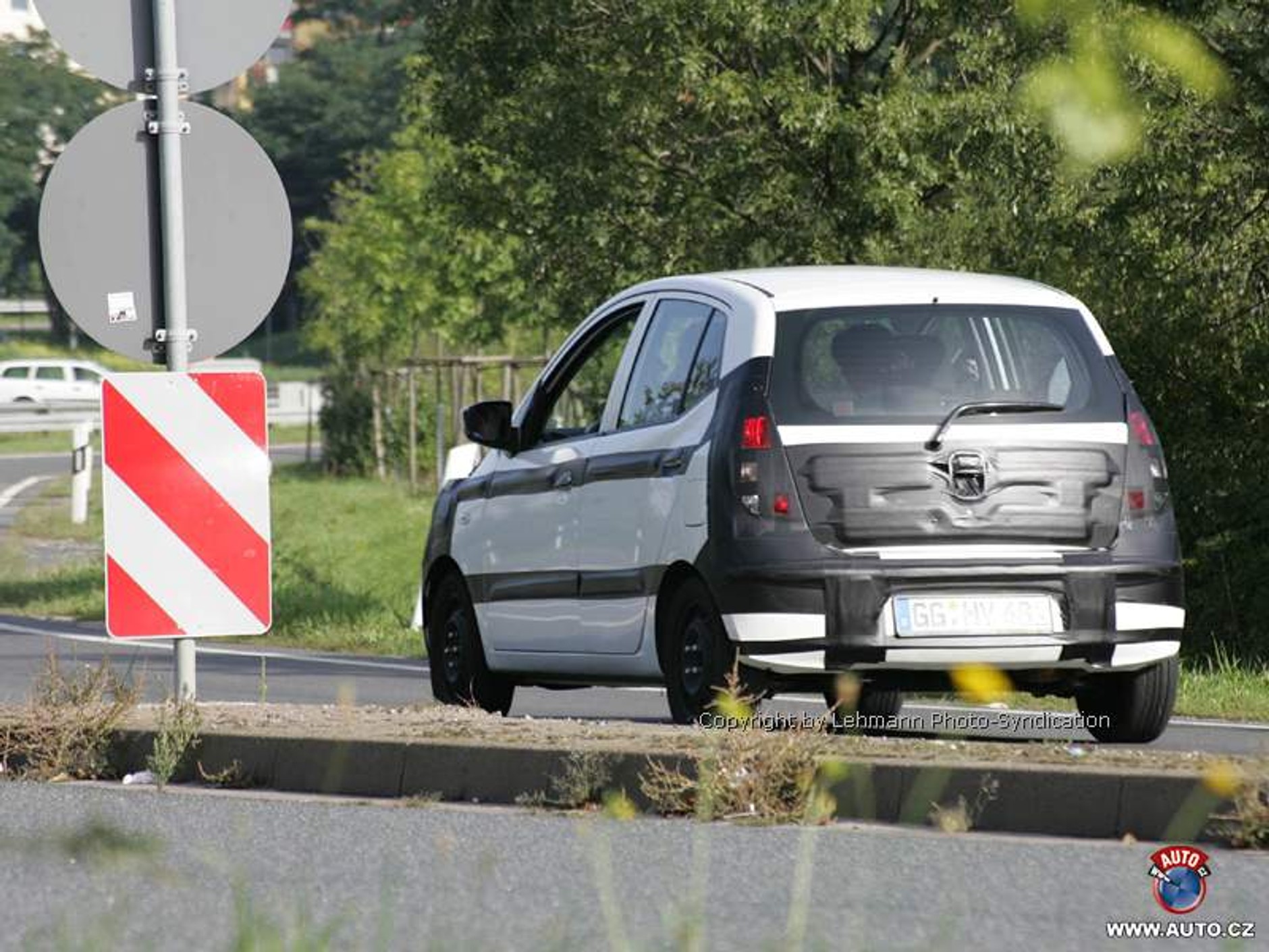 Zdjęcia szpiegowskie: cztery nowe modele Hyundaia