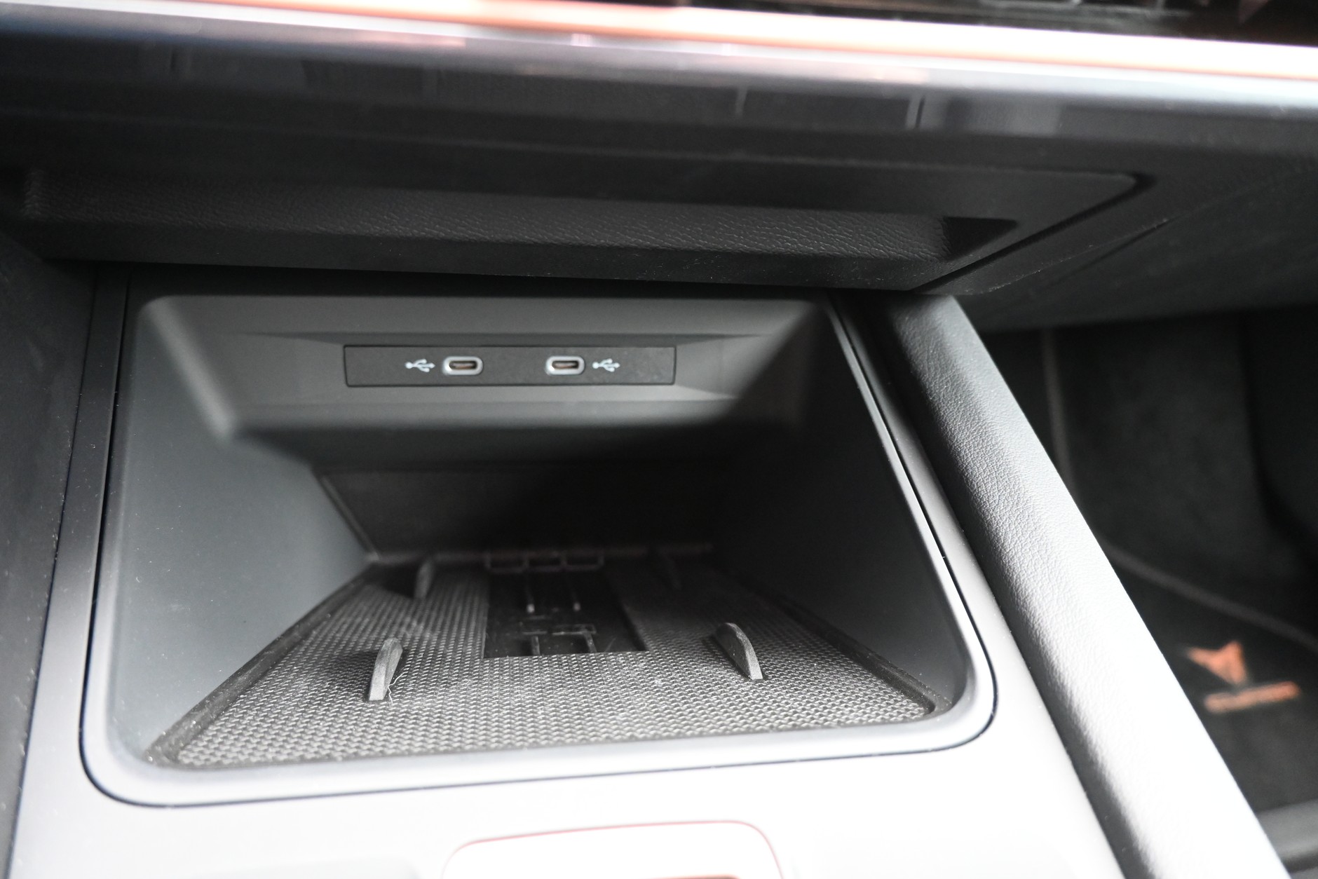 Cupra Leon VZ Sportstourer 1.5 e-Hybrid 