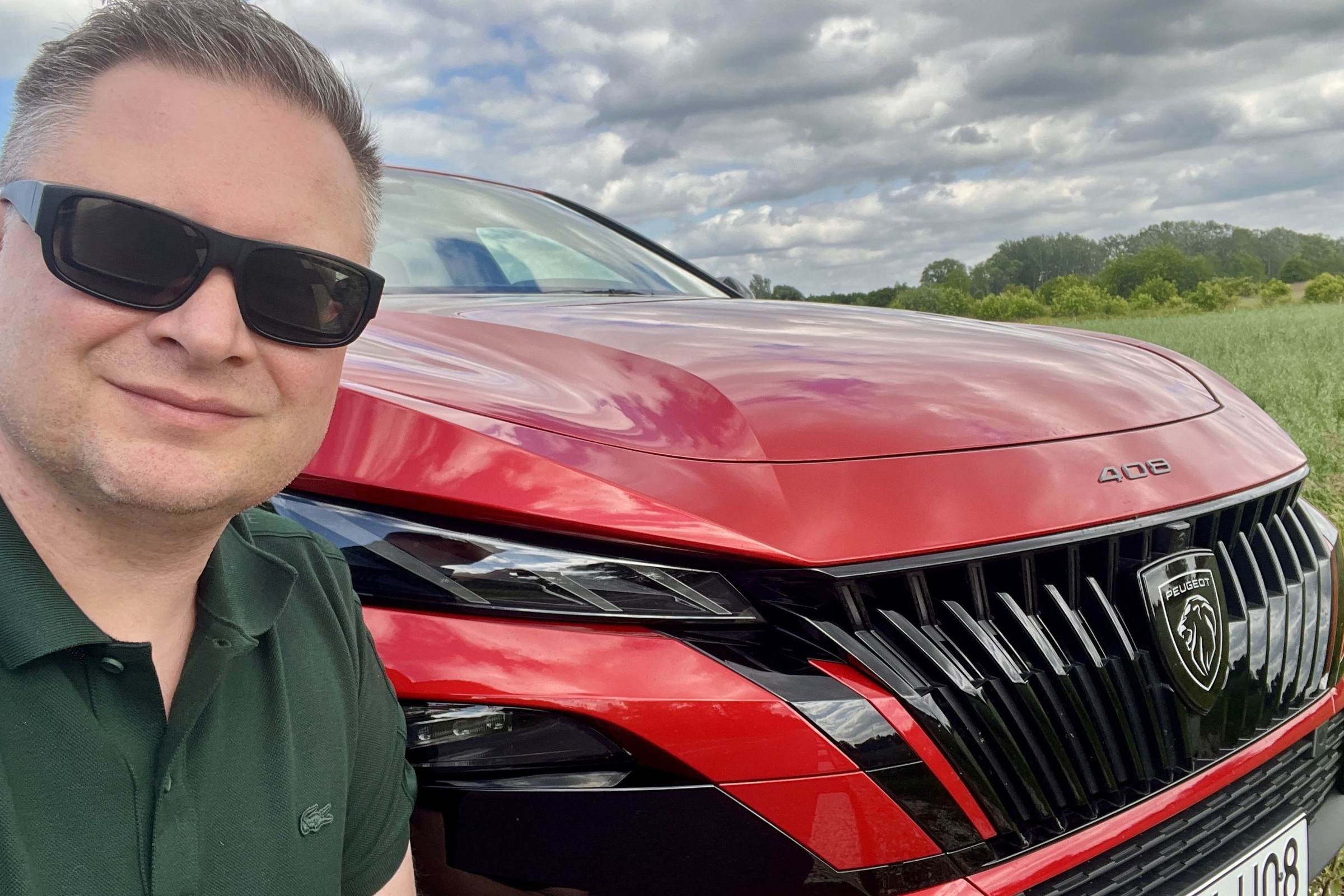 Dawno żadnym autem nie jeździło mi się tak przyjemnie i tanio jak Peugeotem 408