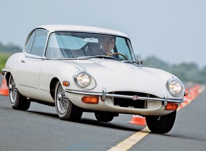 Jaguar E-Type 4.2 - nieporównywalnie ponadczasowy