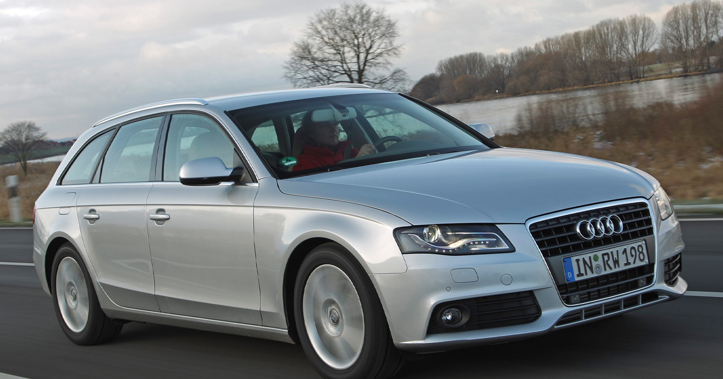 Audi A4 to jedno z najchętniej sprowadzanych do Polski aut używanych.