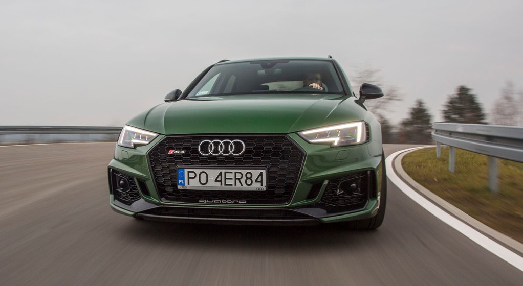Audi RS4 Avant - kombi z ogniem w ...