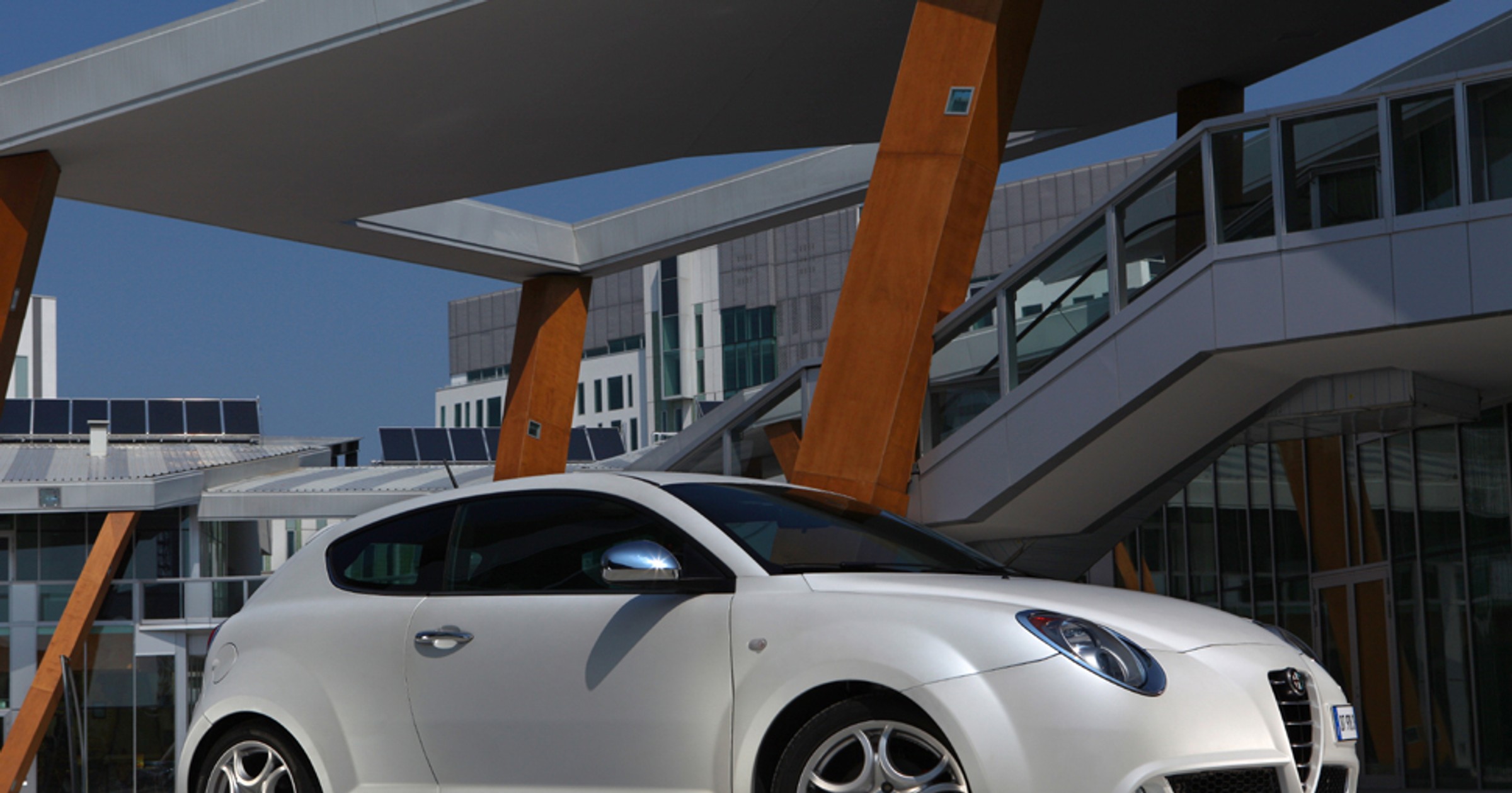 Alfa Romeo Mito 1.4 Multiair - Z nowym oddechem (Wideo)