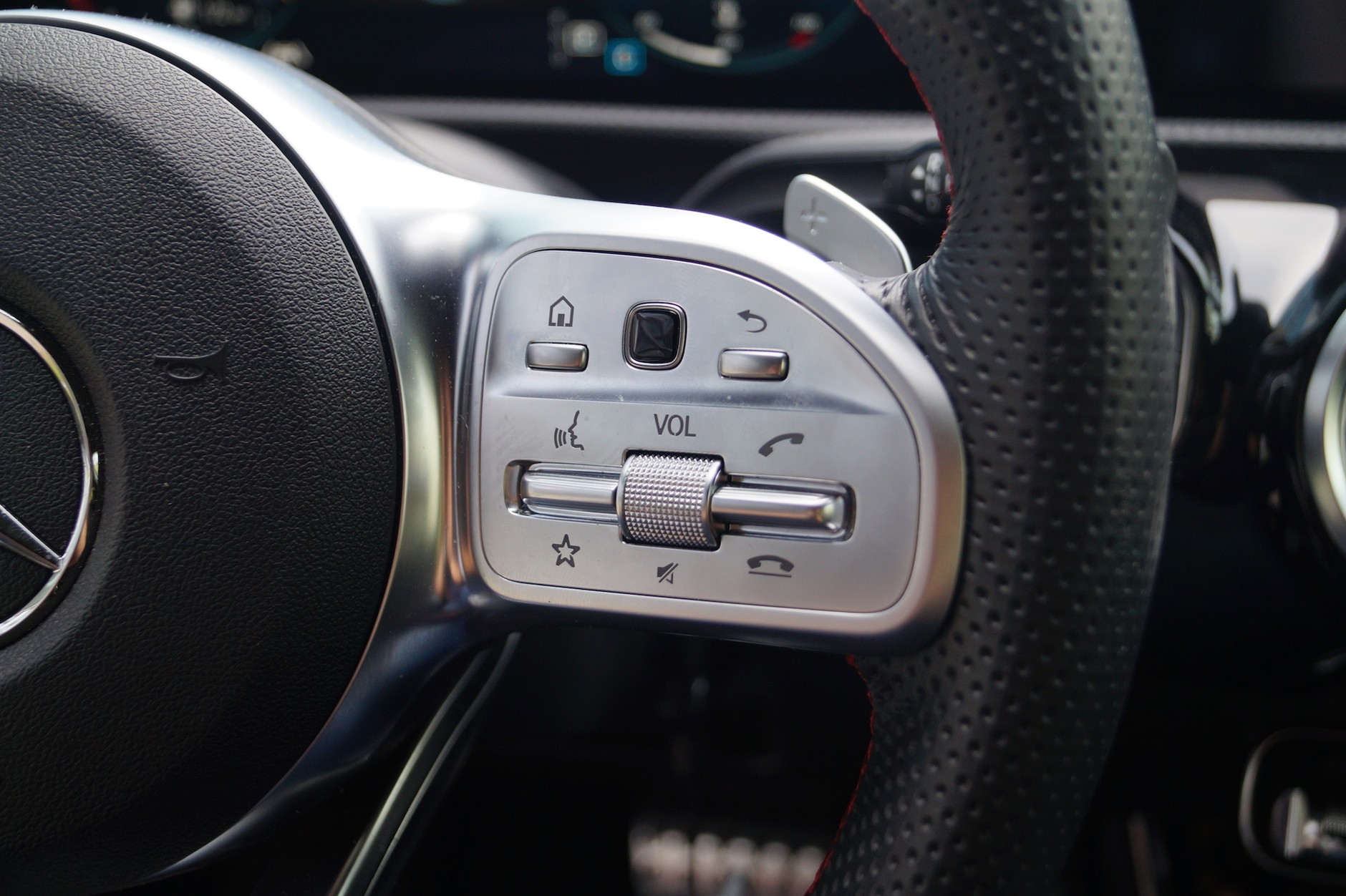 Mercedes A180d Limuzyna